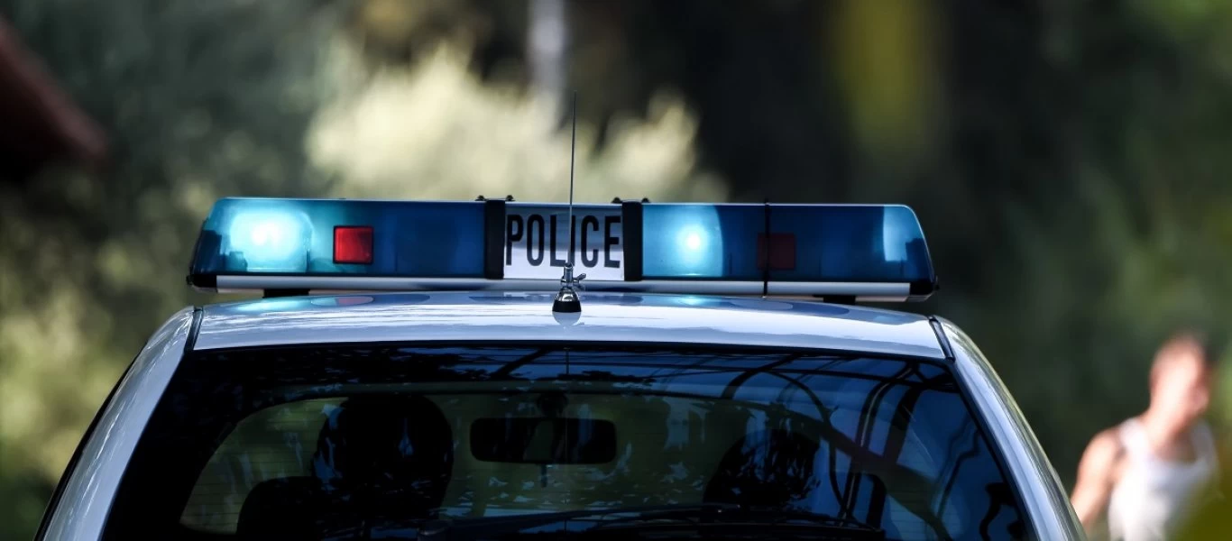 Έτσι λειτουργεί το τηλεφωνικό κέντρο της Αστυνομίας - Ποιοι απαντάνε στις κλήσεις μας; (βίντεο)